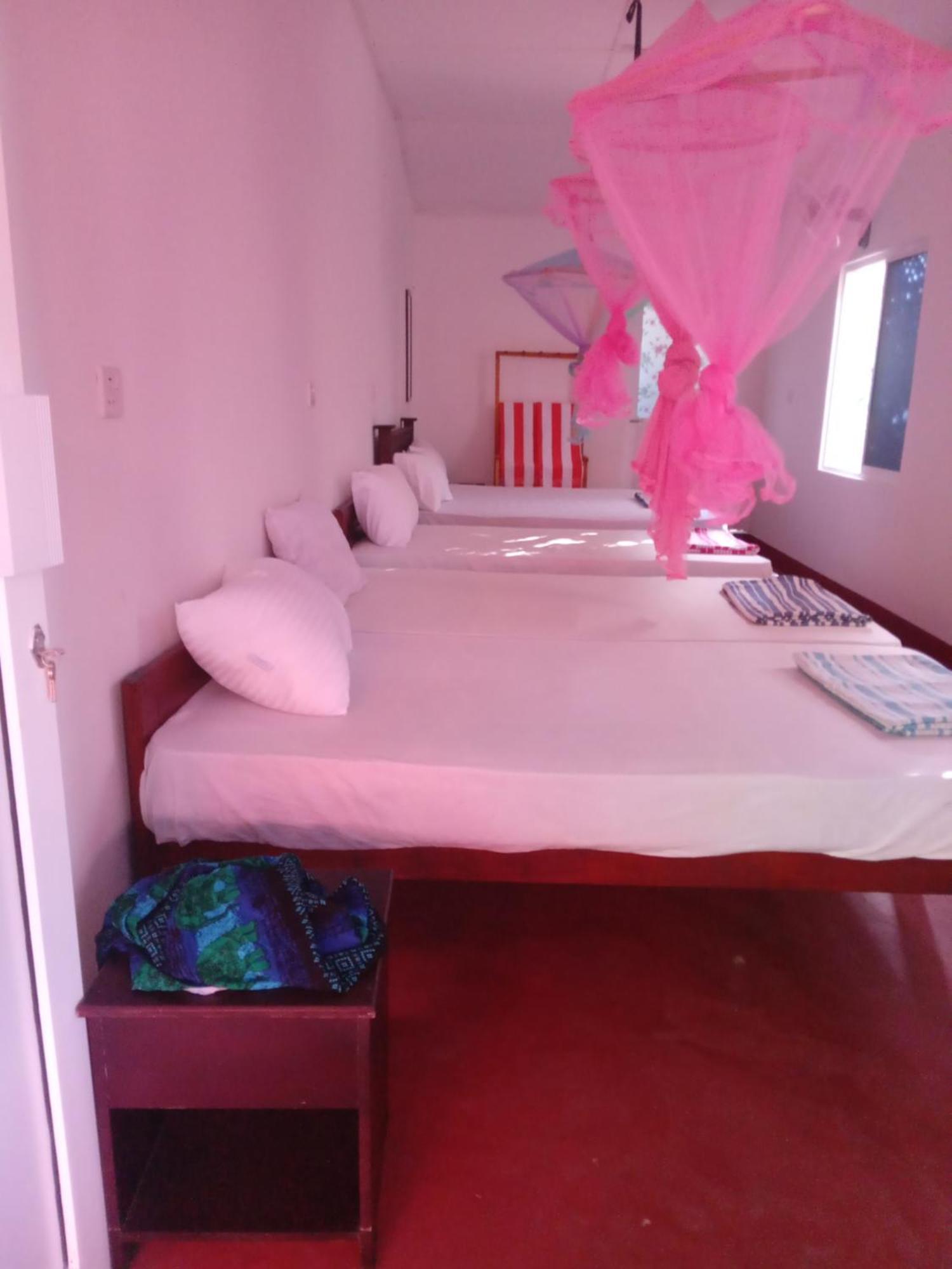 Vibushan Guest House Nilaveli Exterior foto